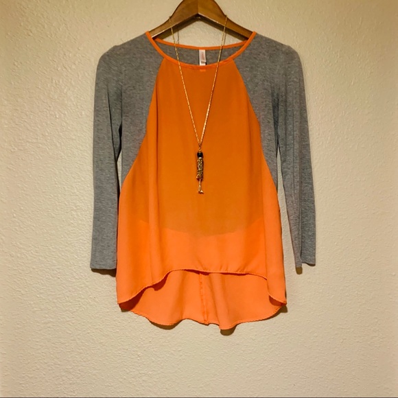 Xhilaration Tops - 🧡 CUTE ORANGE & GREY SHIRT 🧡